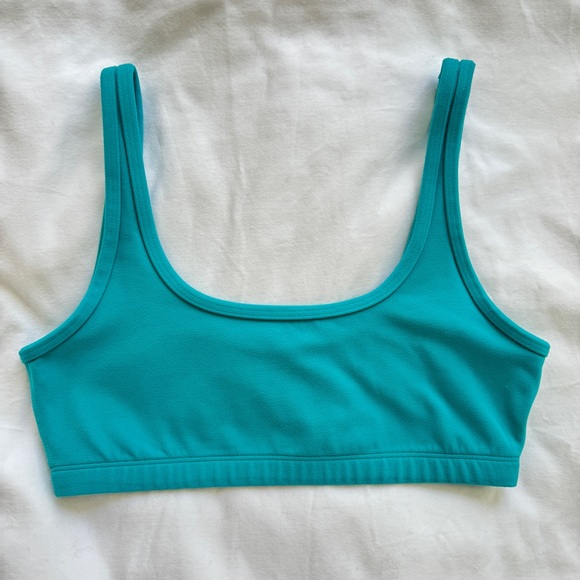 Aritzia TnAction TNABUTTER™ MINI BRA TOP - Picture 2 of 4